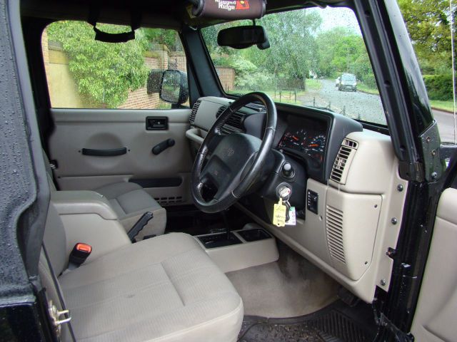 2003 Jeep Wrangler 4.0 Sahara 2dr Auto