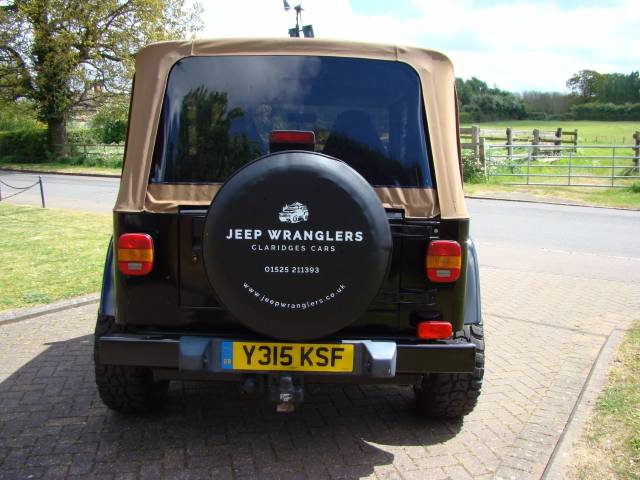 2001 Jeep Wrangler 4.0L Sahara Soft Top