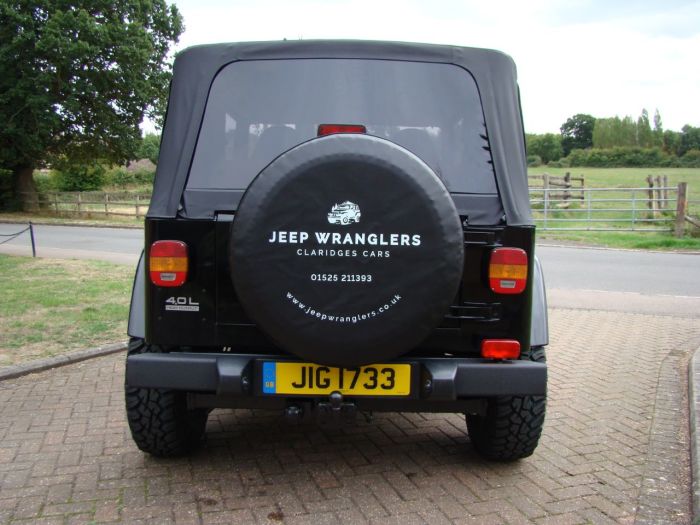 Jeep Wrangler 4.0 Sahara Auto Soft Top Estate Petrol Black