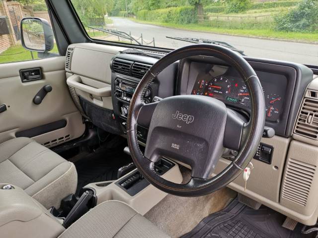 2003 Jeep Wrangler 4.0 Sahara 2dr Auto [4]